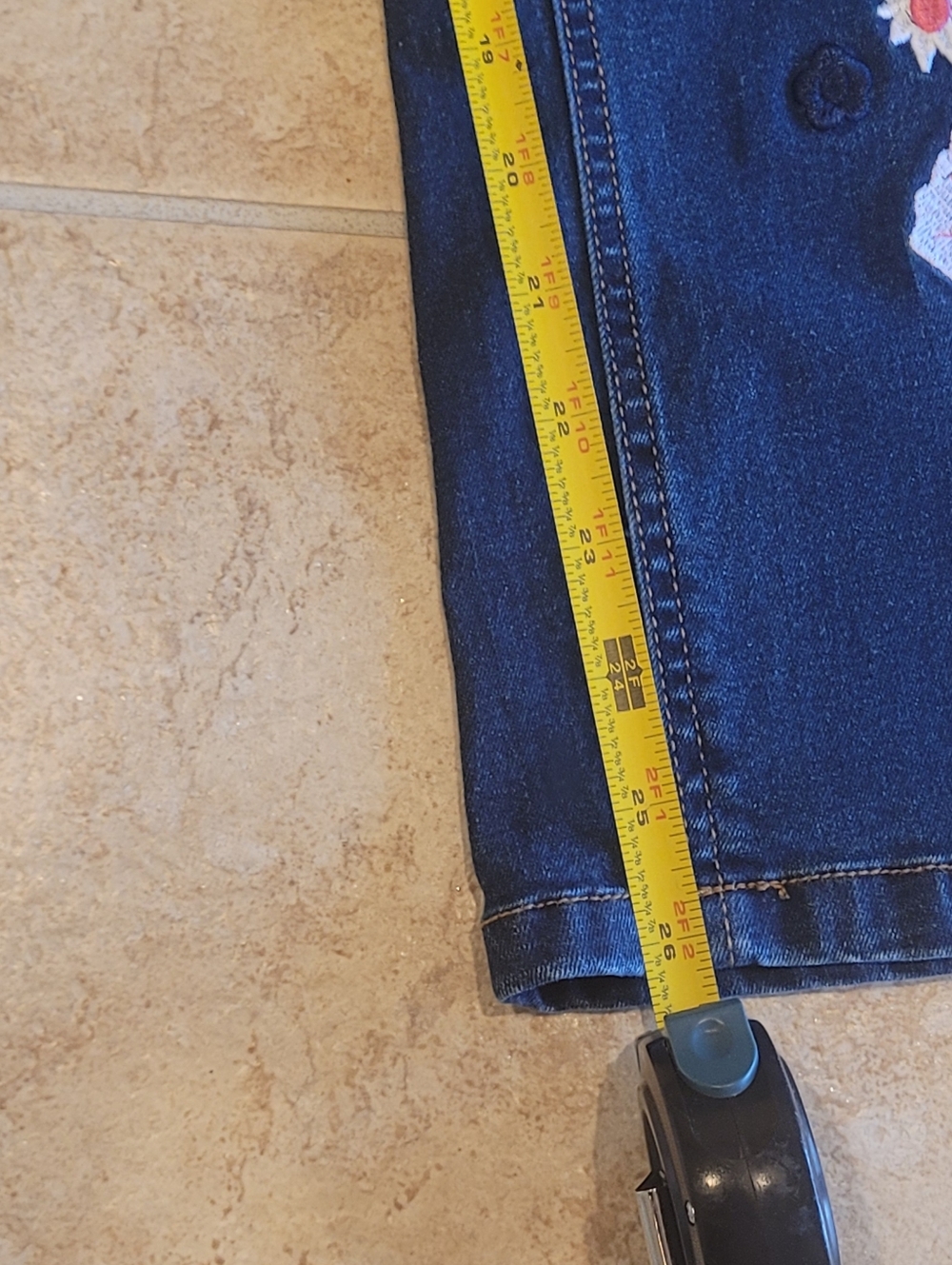 NWT Girl Jeans Dark Blue with Floral Embroidery - Picture 7 of 7